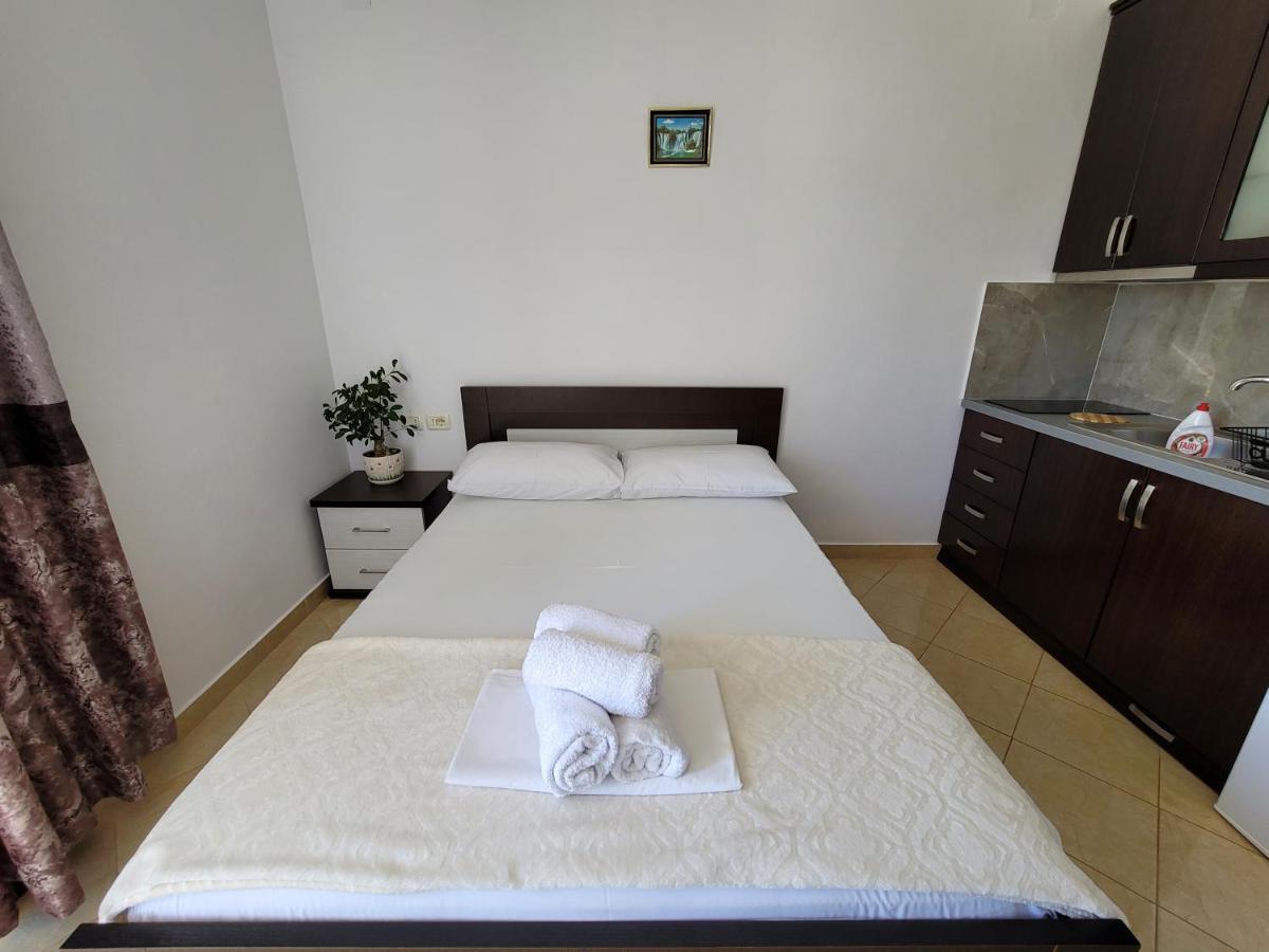 Guesthouse Redilka クサミル エクステリア 写真