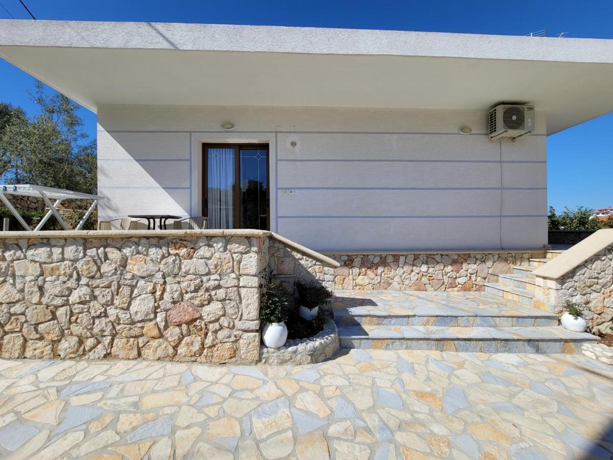 Guesthouse Redilka クサミル エクステリア 写真